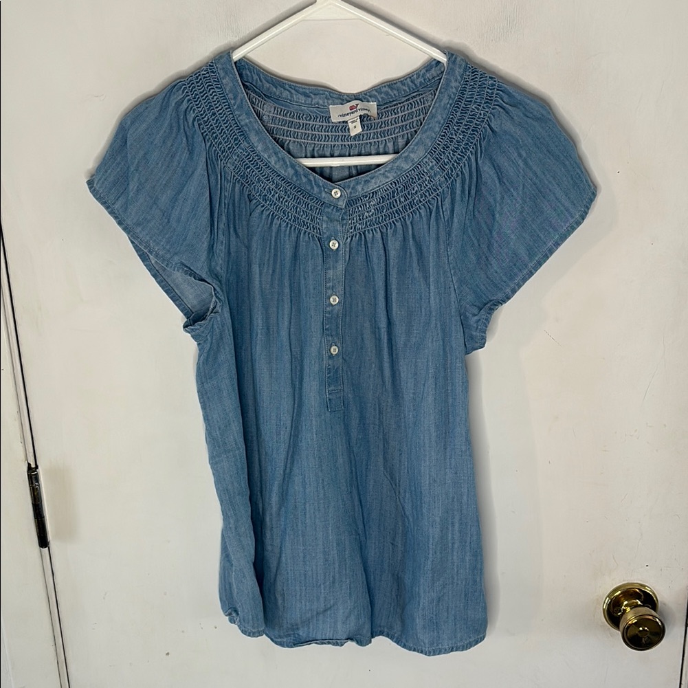 Vineyard Vines Blue Denim Chambray Blouse With Smocked Neckline Size Small